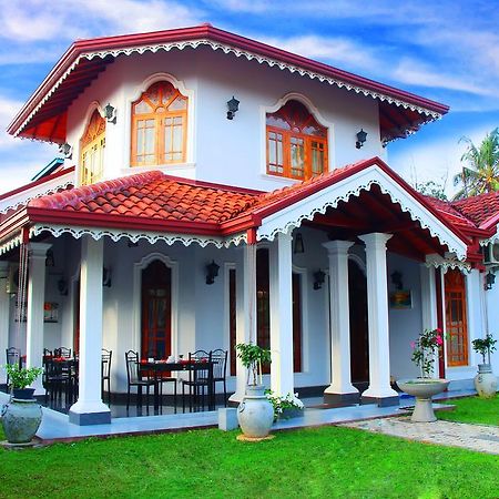 Lovely Villa Negombo Ettukala エクステリア 写真